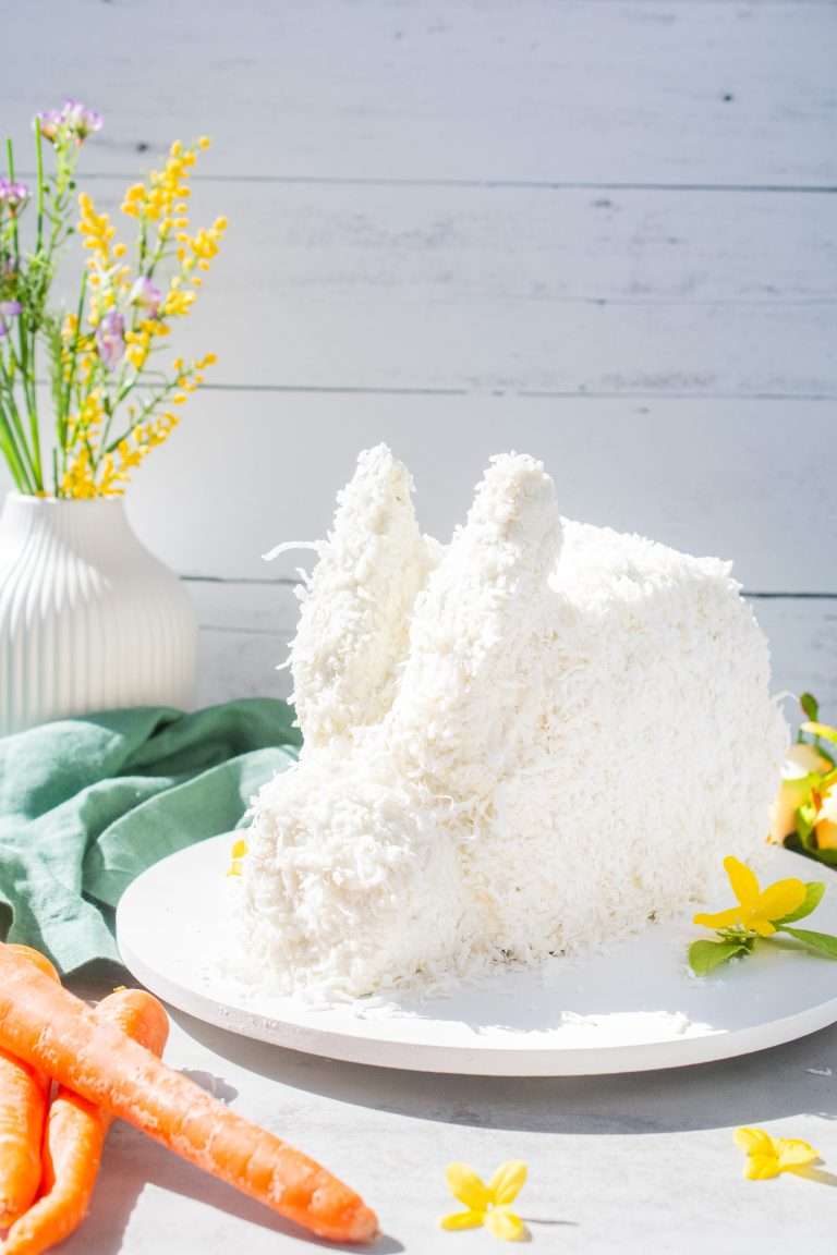 Easy Easter Bunny Cake