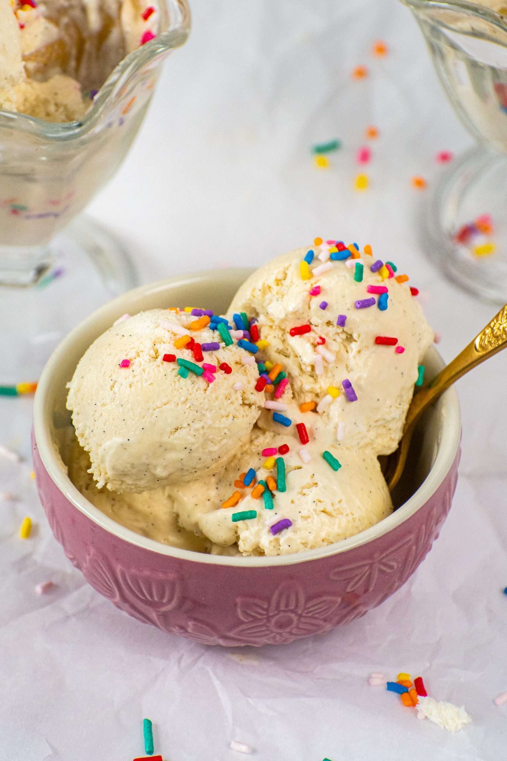 no-churn-vanilla-ice-cream-hot-fudge